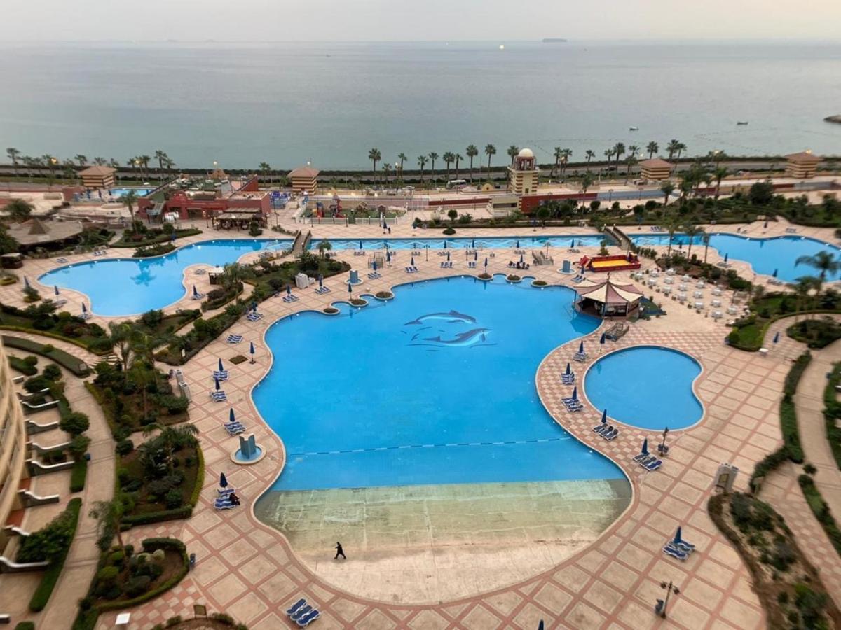 Porto Elsokhna Pyramids Family Aparthotel Ain Sukhna Bagian luar foto